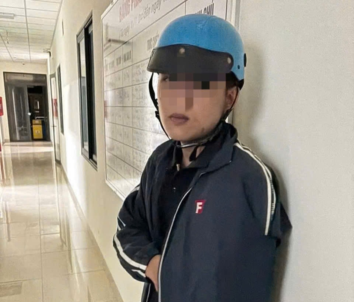  Bùi Quang Sơn tại cơ quan công an. Ảnh: B.H