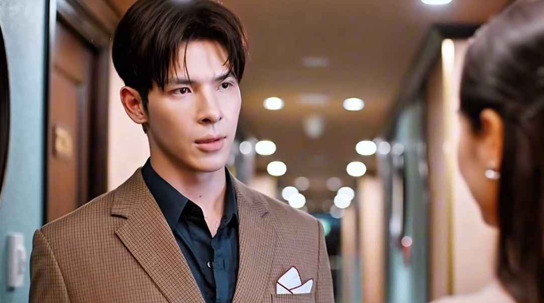 Denis Đặng chưa thuyết phục khi vào vai "tổng tài"