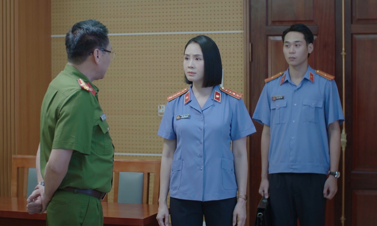 Hồng Diễm đảm nhận vai Bùi Hằng Thu – Phó Viện trưởng Viện Kiểm sát nhân dân tỉnh