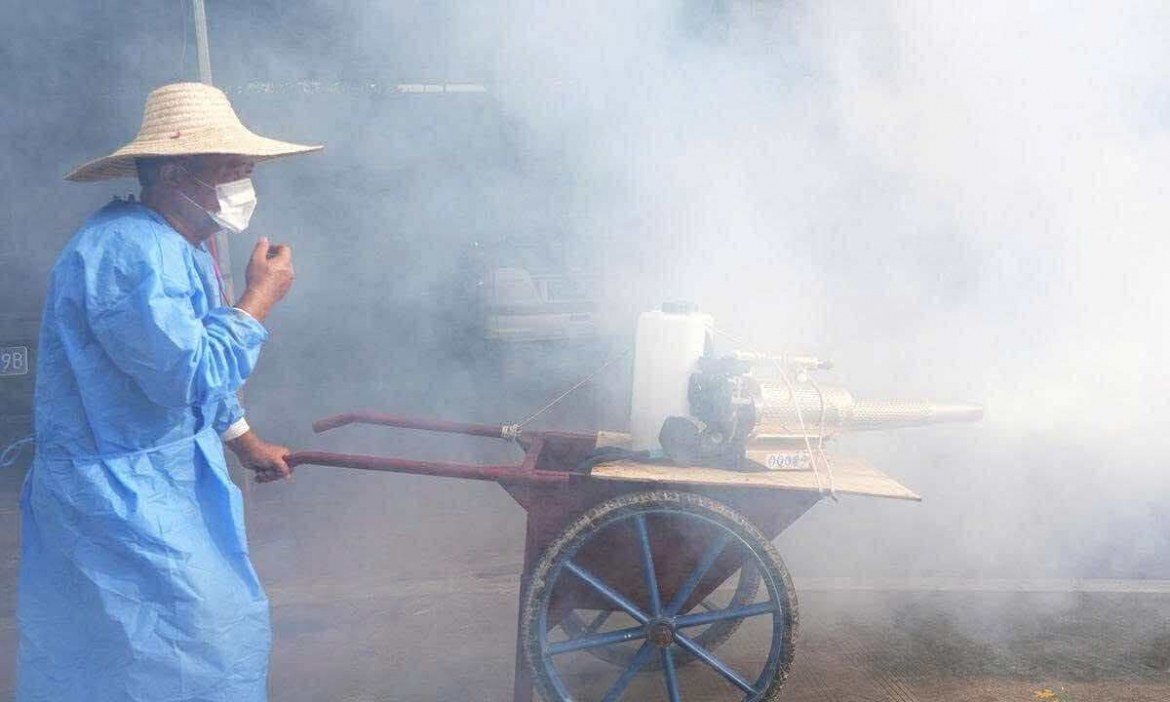 Chính quyền thành phố Phật Sơn, tỉnh Quảng Đông, miền Nam Trung Quốc tập trung diệt muỗi để kiểm soát dịch sốt Chukungunya ngày 29/7/2025. Ảnh: VCG