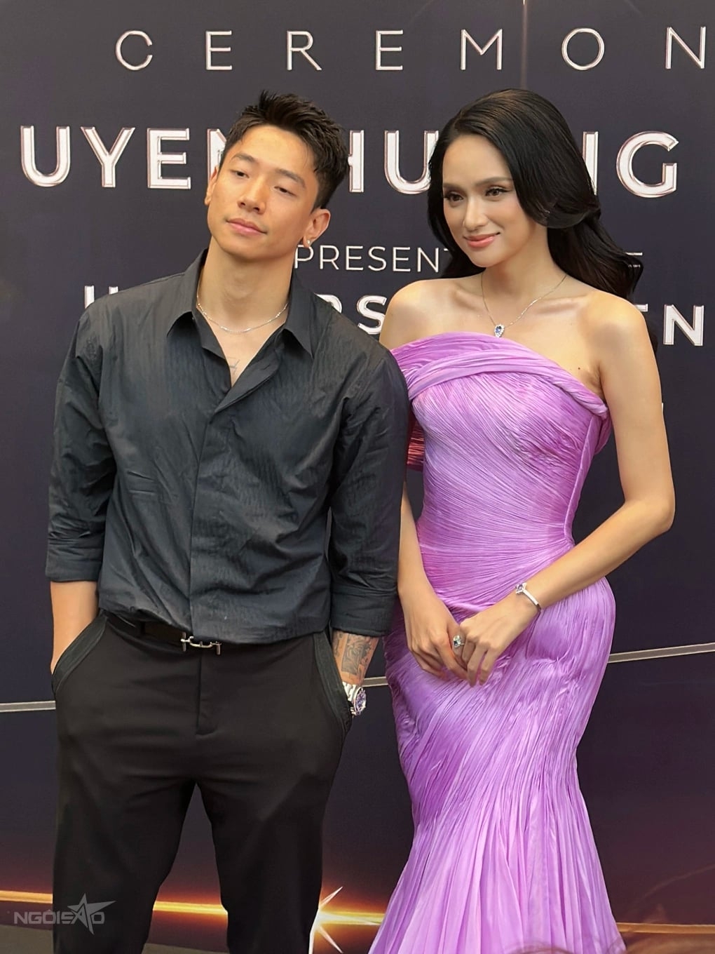 Hoa hậu Hương Giang và bạn trai Nguyễn Phú Cường ríu rít bên nhau tại sự kiện khởi động hành trình dự thi Miss Universe 2025 của cô.