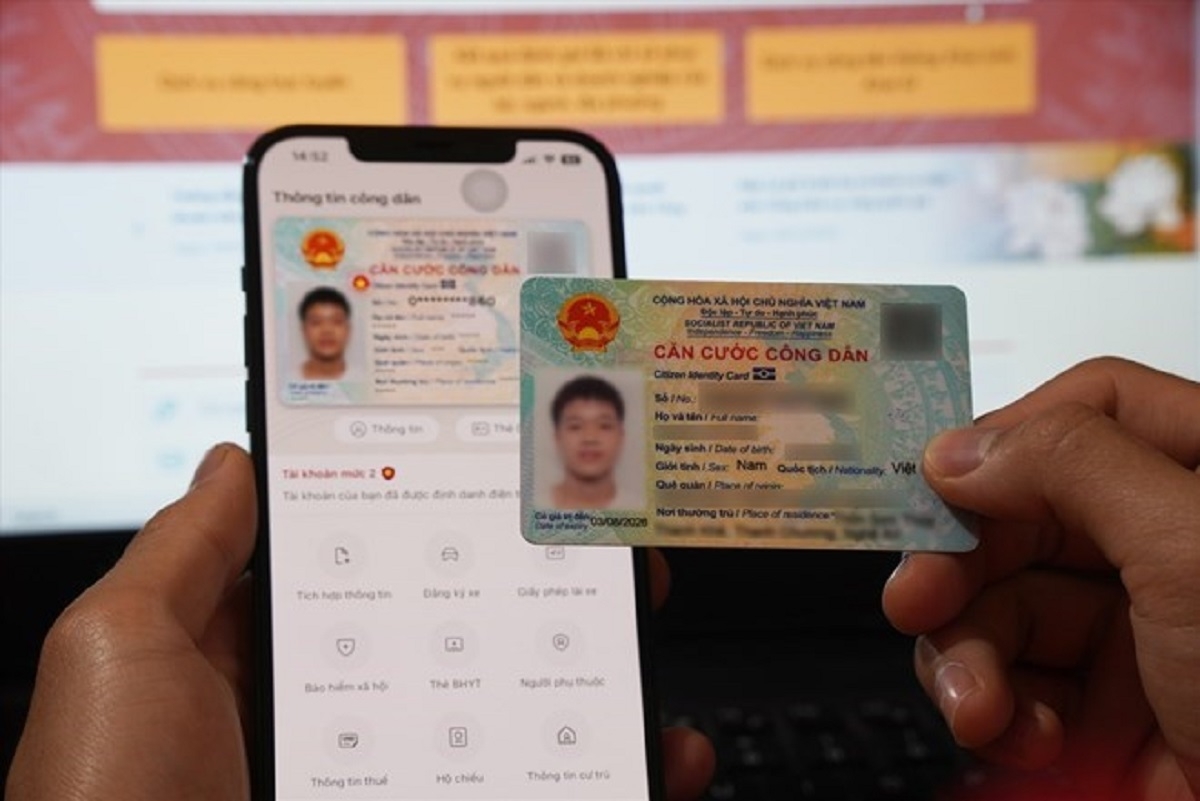 Bộ Công an đang phối hợp với Bộ Nông nghiệp và Môi trường xây dựng tiện ích trên ứng dụng VneID để người dân tự cung cấp thông tin và kiểm tra, xác thực thông tin chủ sử dụng đất ở.