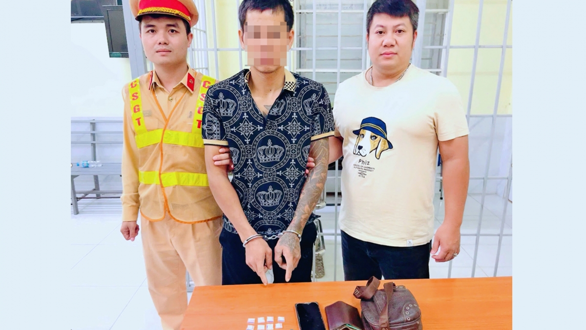 Đối tượng và tang vật tại cơ quan Công an