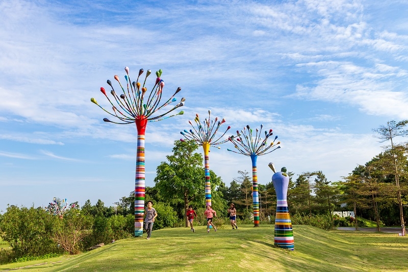 Các tác phẩm kích thước rất lớn trong không gian nghệ thuật ngoài trời của AIF