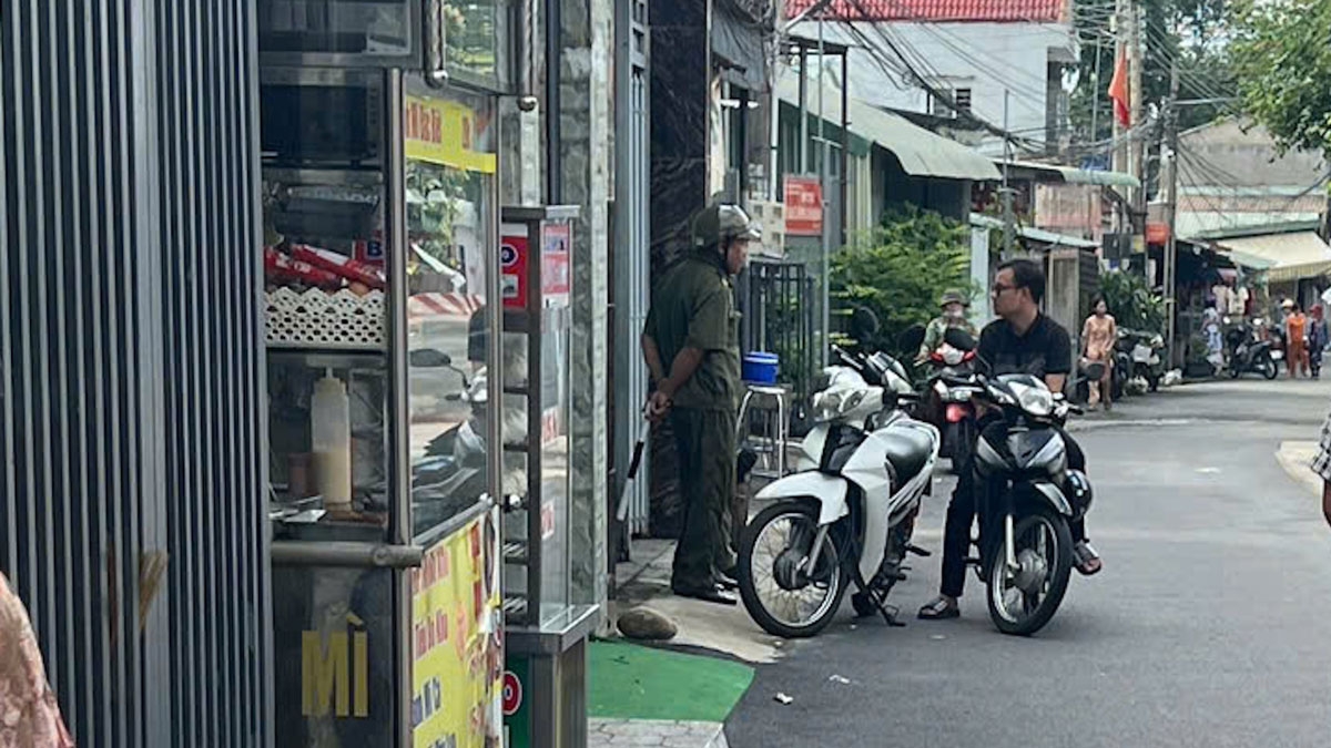 Lực lượng chức năng có mặt tại hiện trường 