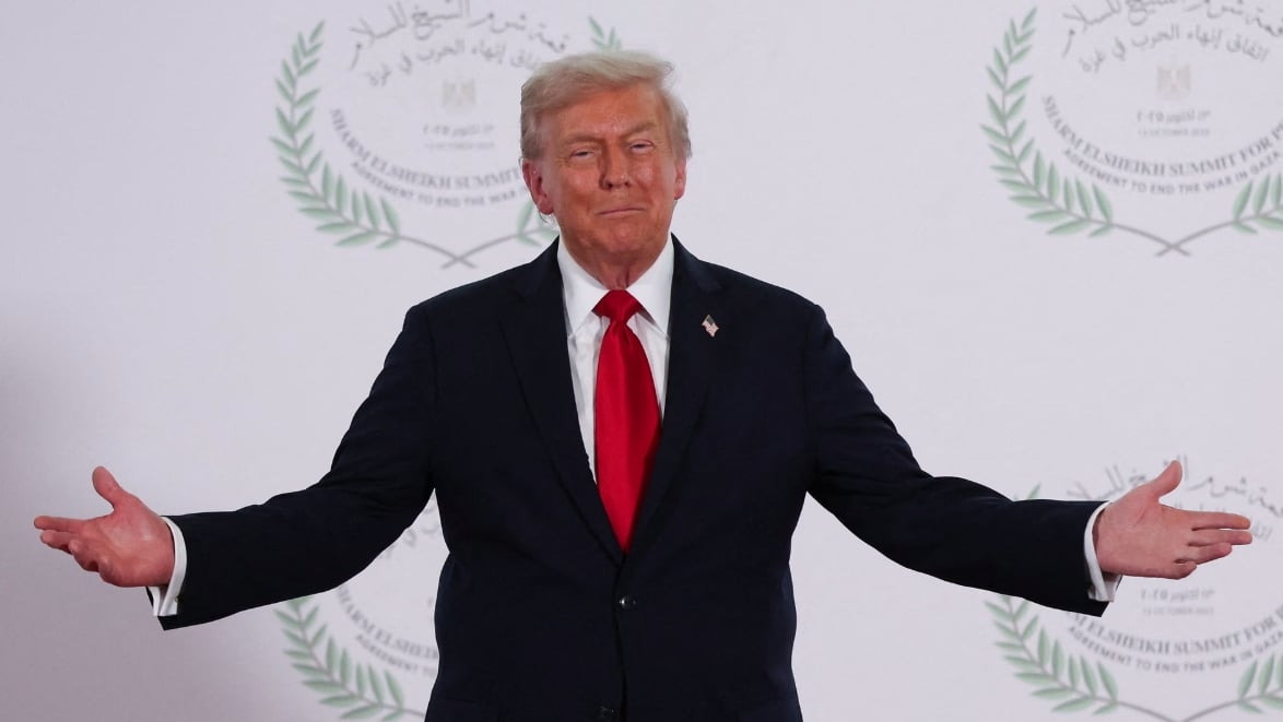 Tổng thống Trump. Ảnh: Suzanne Plunkett/PA