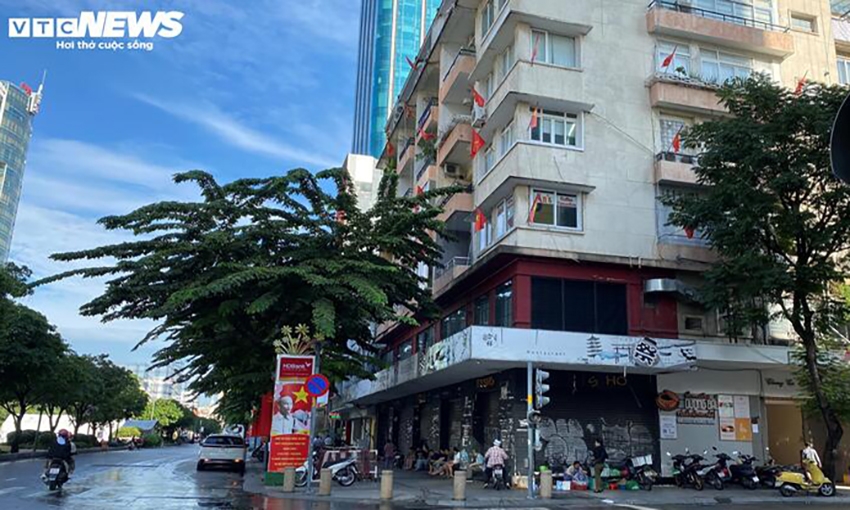 Mặt bằng nằm tại giao lộ Nguyễn Huệ - Ngô Đức Kế có giá thuê gần 1,2 tỷ đồng/tháng vẫn đang tìm chủ mới