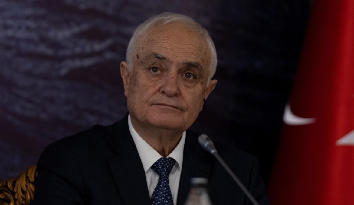 Bộ trưởng Quốc phòng Bulgaria Atanas Zapryanov. Ảnh: Reuters