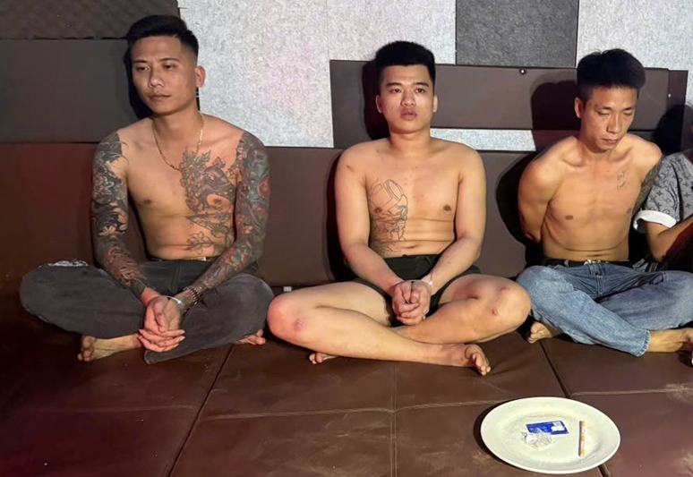 Các đối tượng bị bắt giữ