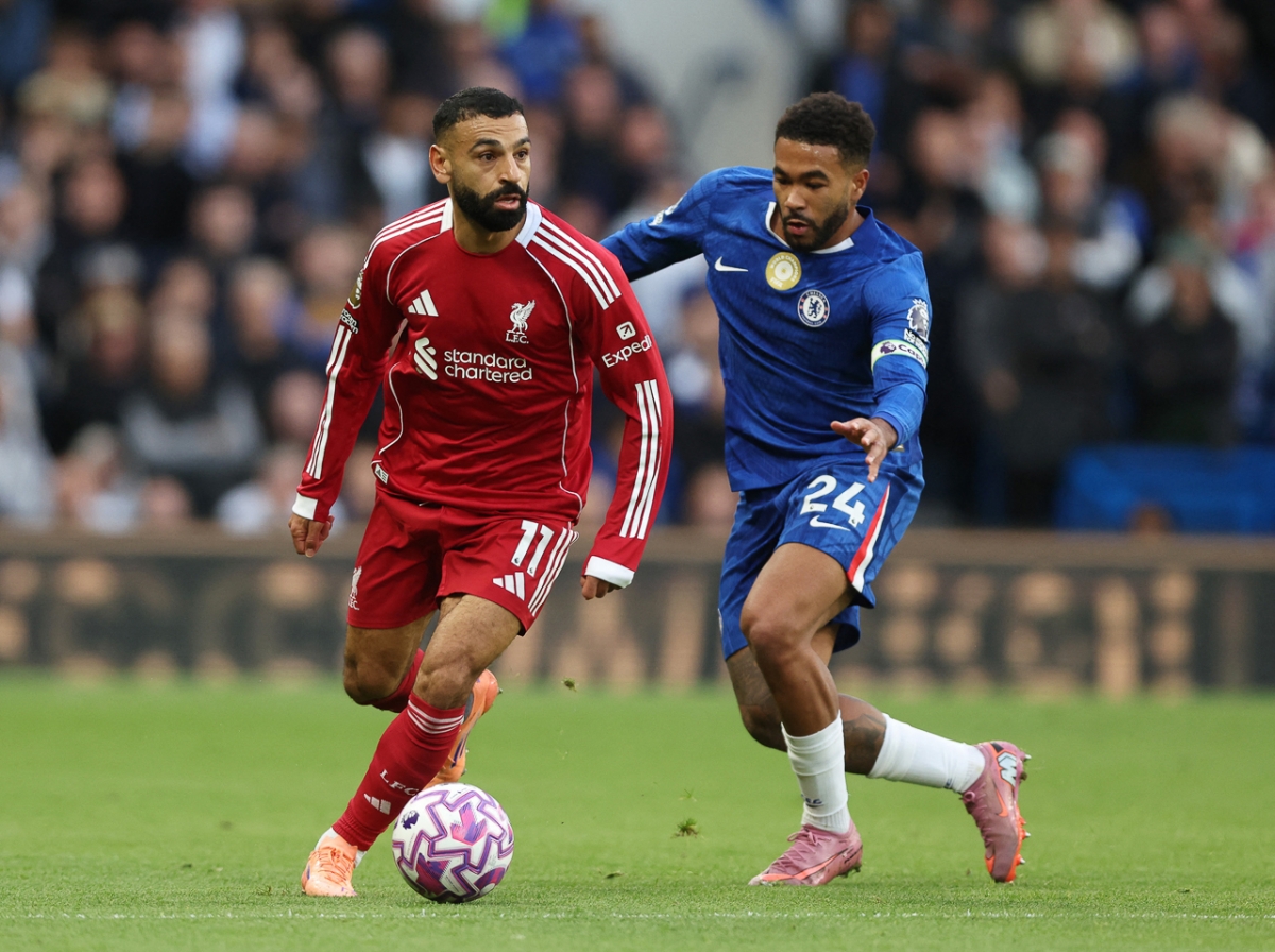 Salah và các đồng đội vẫn đang khá bế tắc trong tấn công (Ảnh: Reuters)