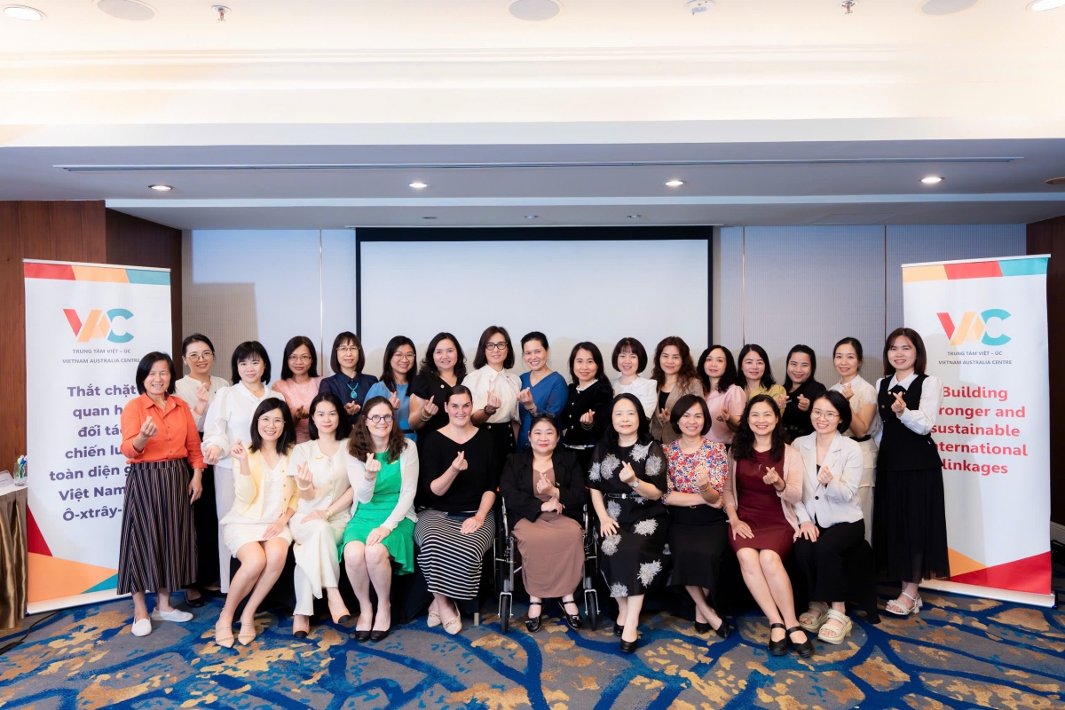 Chị Nhung muốn chứng minh năng lực không bị giới hạn bởi khuyết tật và truyền cảm hứng cho thế hệ trẻ tự tin theo đuổi ước mơ (Ảnh: NVCC)