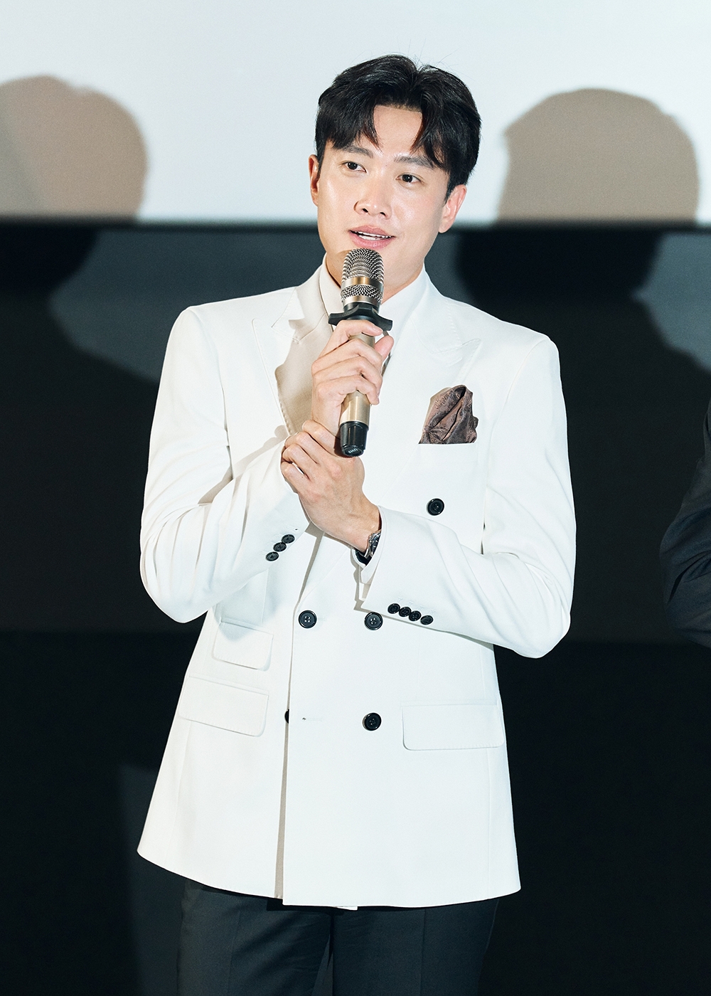 Quốc Trường tại buổi công chiếu phim "Chị ngã em nâng" ở Hà Nội