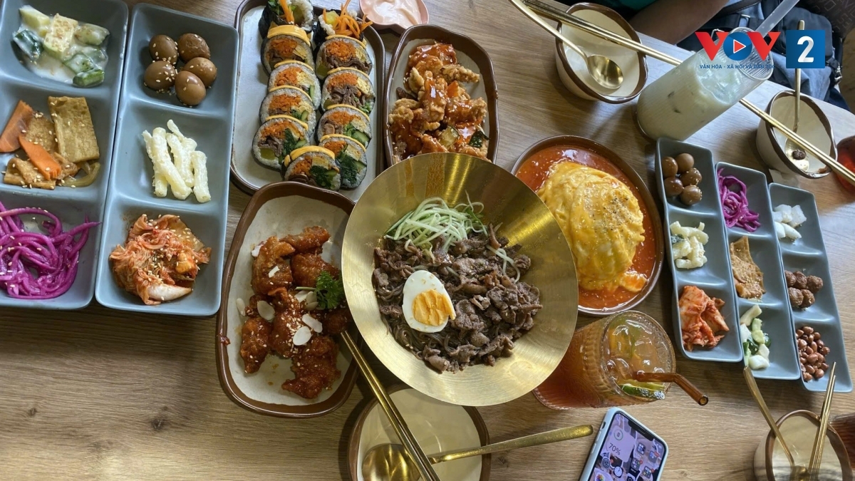 Ẩm thực Hàn Quốc luôn có sức hút với các thực khách, đặc biệt là giới trẻ