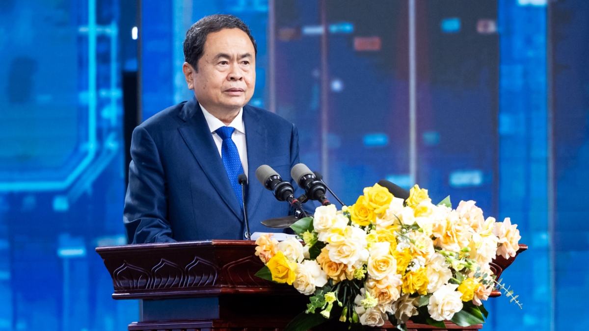 Chủ tịch Quốc hội Trần Thanh Mẫn dự và phát biểu tại Lễ Trao giải thưởng Nhân tàI Đất Việt 2025 - Ảnh: Phạm Thắng