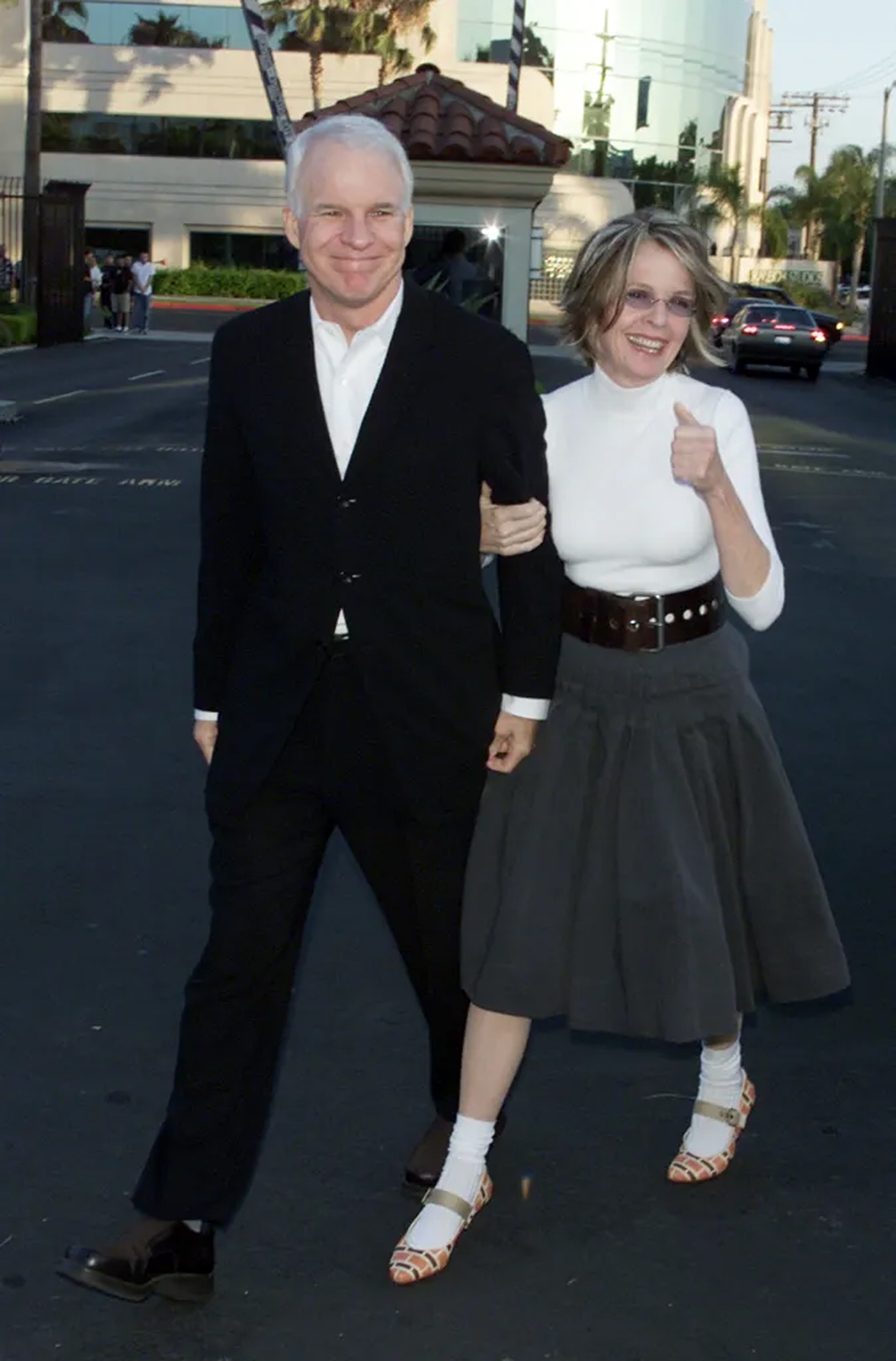 02: Steve Martin và Diane Keaton tham dự buổi ra mắt phim “The Score” tại Nhà hát Paramount ở Los Angeles ngày 9/7/2001. (Ảnh: Kevin Winter/Getty Images)