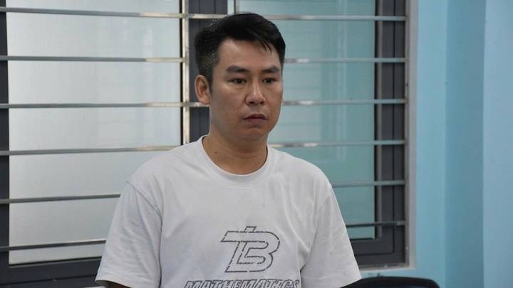 Nguyễn Viết Hùng bị khởi tố, bắt giam. (Ảnh: C.A)