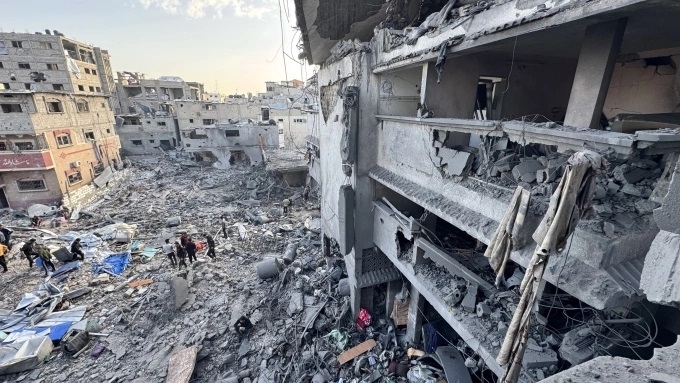 Khu vực bị Israel không kích ở phía đông Gaza City sáng 18/3. Ảnh: AFP