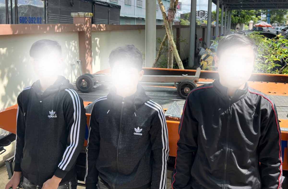  Các đối tượng tại cơ quan Công an. 