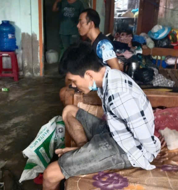 Hai đối tượng trộm thiết bị điện tại vườn cây thanh long ở xã Tân Thuận Bình bị bắt giữ vào năm ngoái