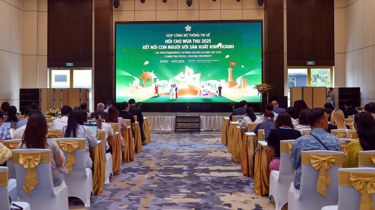 Hội chợ Mùa Thu 2025 được ví như “Siêu hội chợ 6 Nhất” nhờ hàng loạt dấu ấn nổi bật chưa từng có trong các kỳ hội chợ trước.