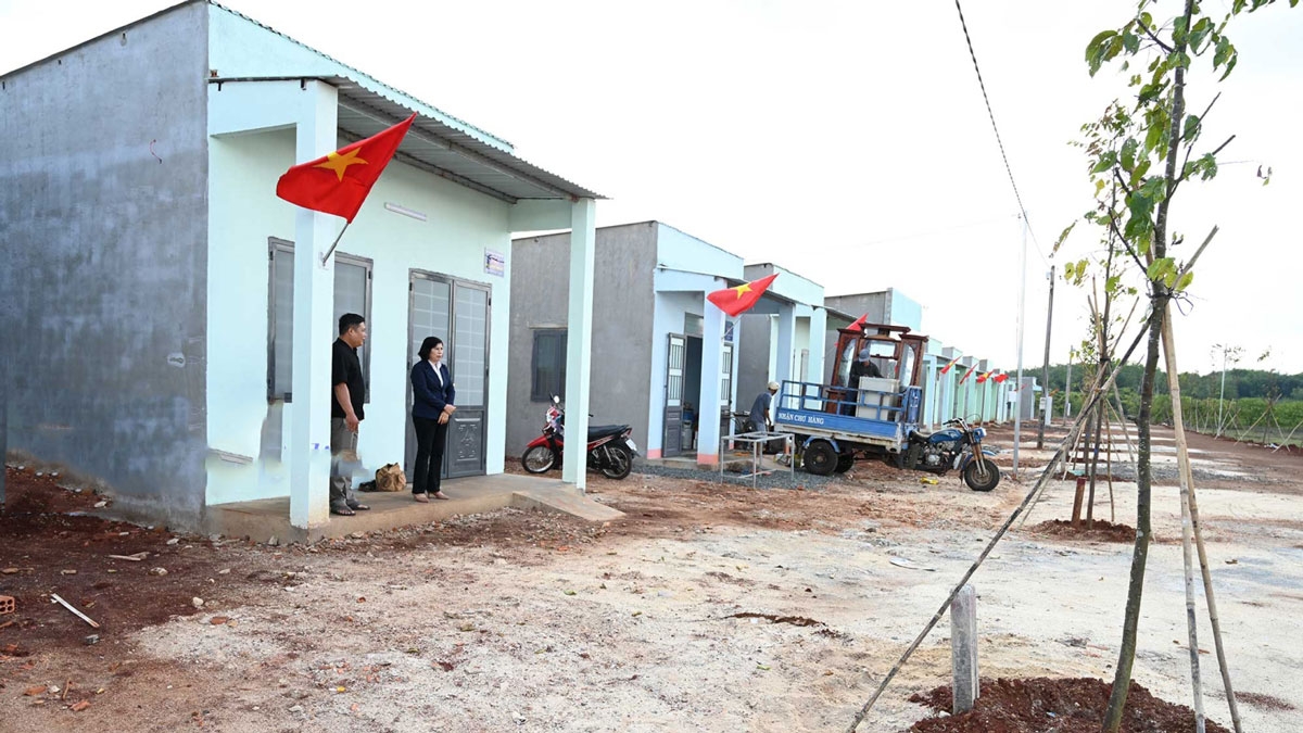 Những căn nhà cho các hộ khó khăn từ công tác vận động 