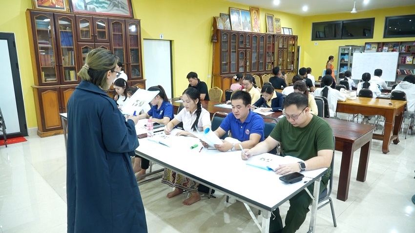 Khoá học tiếng Việt cơ bản và nâng cao tại Lào.