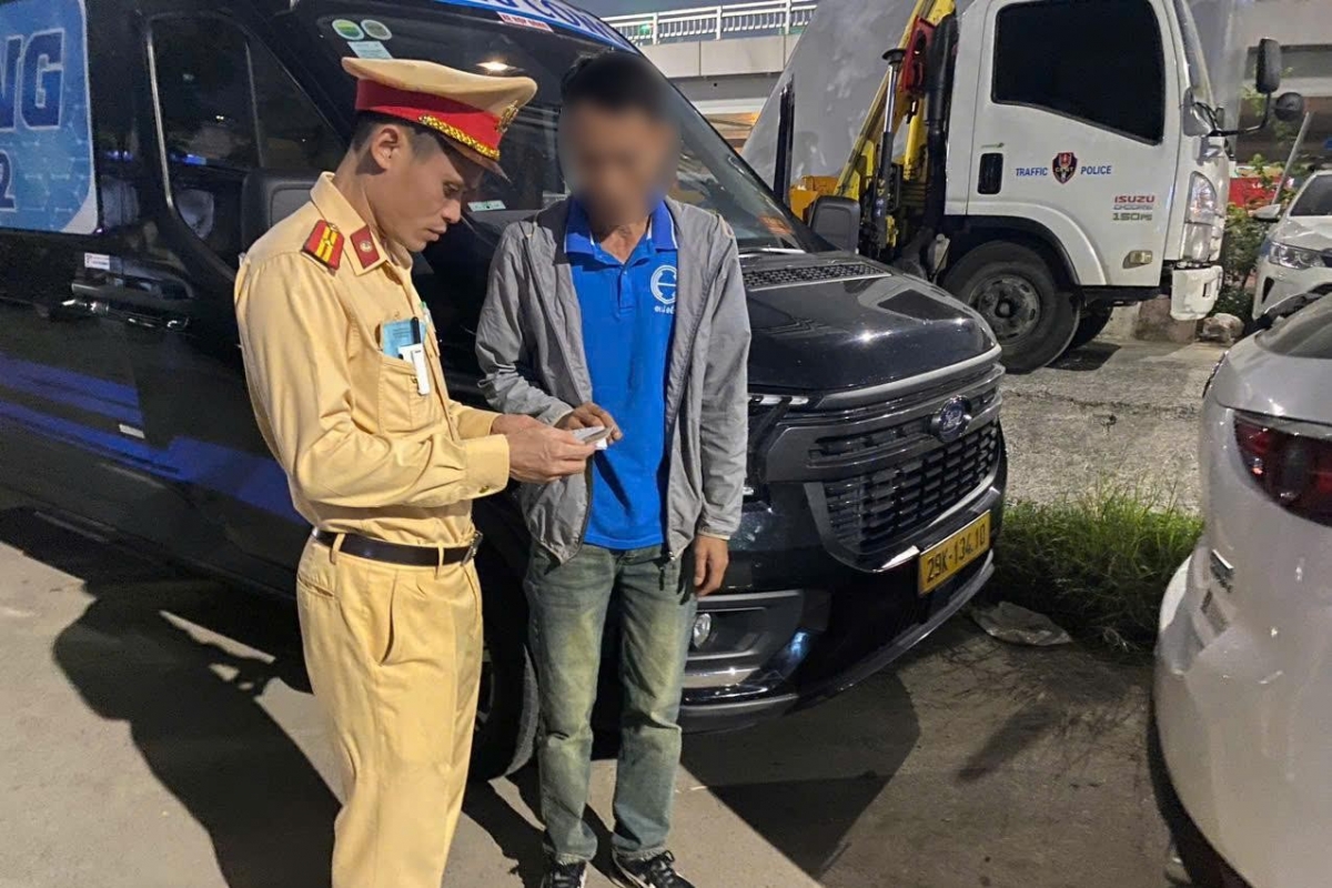 Tài xế xe Limousine tuyến Hà Nội - Quảng Ninh dương tính với chất ma túy