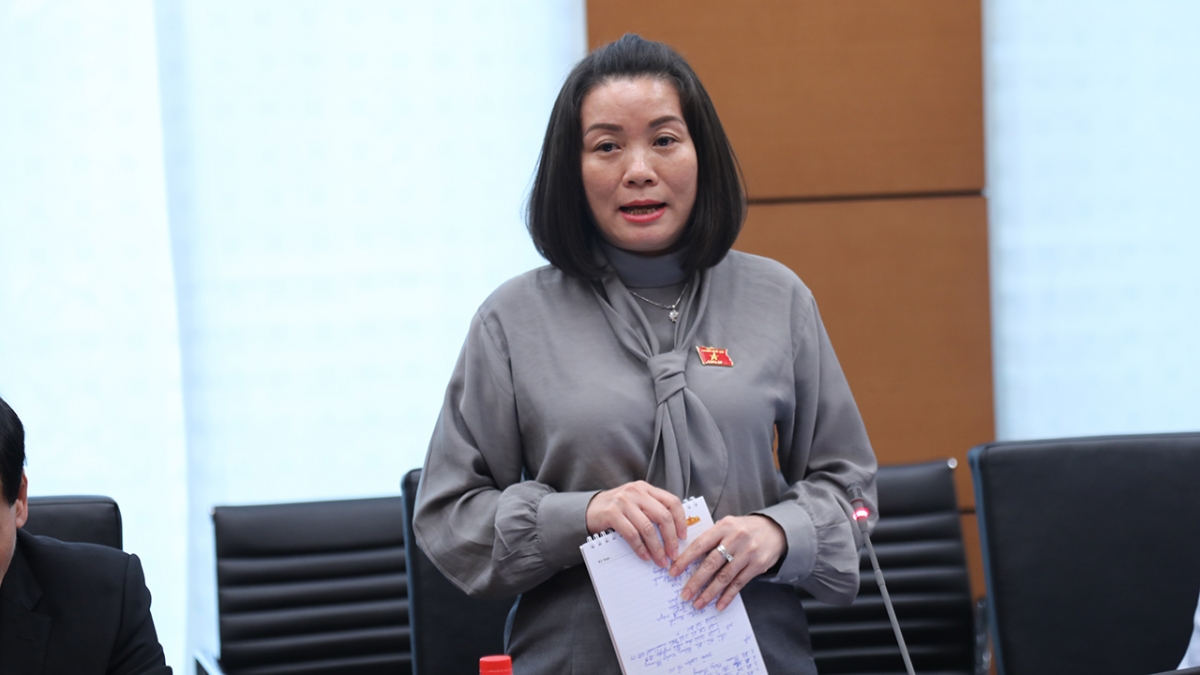 Đại biểu Nguyễn Minh Tâm, tỉnh Quảng Trị phát biểu.