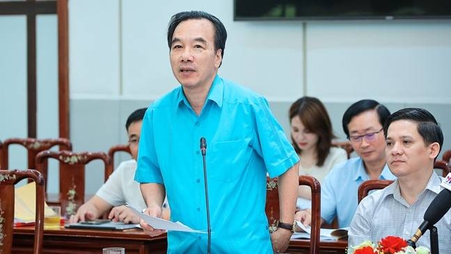 Ông Ngô Sách Thực, nguyên Phó Chủ tịch UBTƯ MTTQ Việt Nam phát biểu tại hội thảo