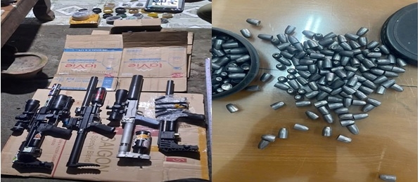 Một số tang vật phạm pháp của các đối tượng. (ảnh: CA)