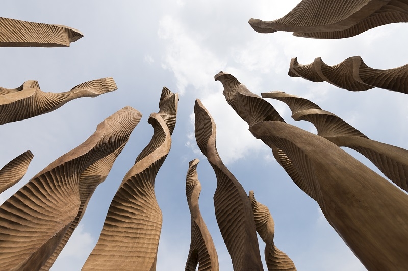 Tác phẩm của nghệ sĩ Nhật Bản Katsumi Mukai: “Thanh âm của Đất” là 1 phần trong bộ sưu tập tại Art In The Forest