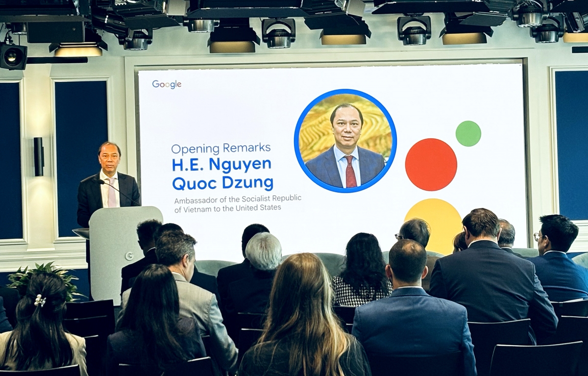 Đại sứ Việt Nam tại Mỹ Nguyễn Quốc Dũng phát biểu tại diễn đàn.
