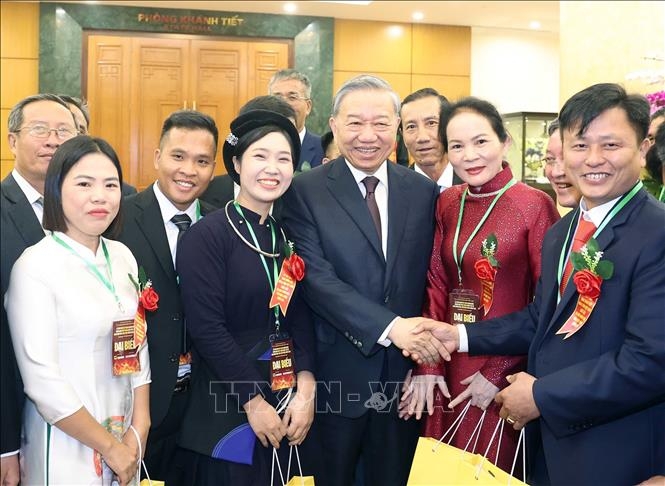 Tổng Bí thư Tô Lâm với các đại biểu. (Ảnh: TTXVN)