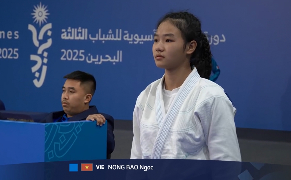 VĐV jujitsu Nông Bảo Ngọc giành HCĐ. (Ảnh: BTC). 