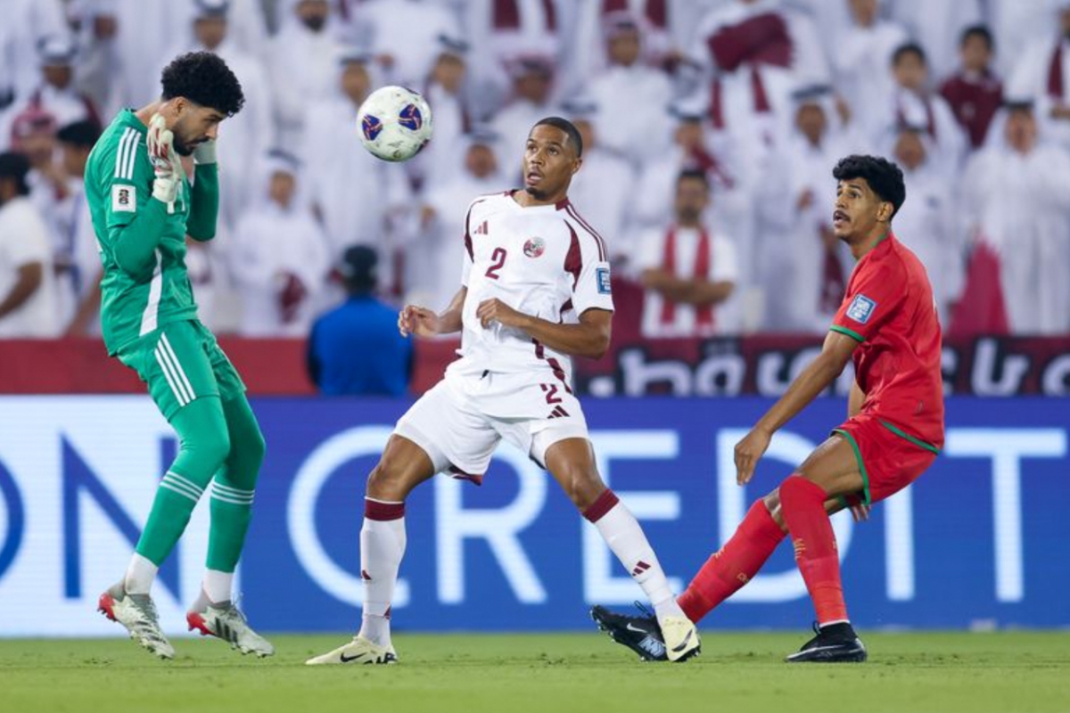 Trong trận đấu tại bảng A giữa Oman vs Qatar, hiệp một kết thúc với tỉ số hoà không bàn thắng (Ảnh: AFC)