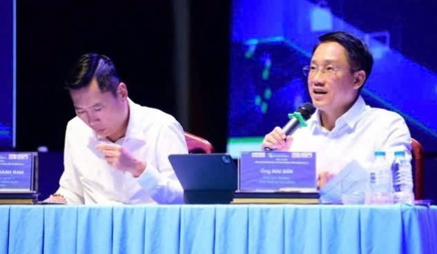 Ông Mai Sơn, Phó Cục trưởng Cục Thuế trả lời tại buổi hội thảo