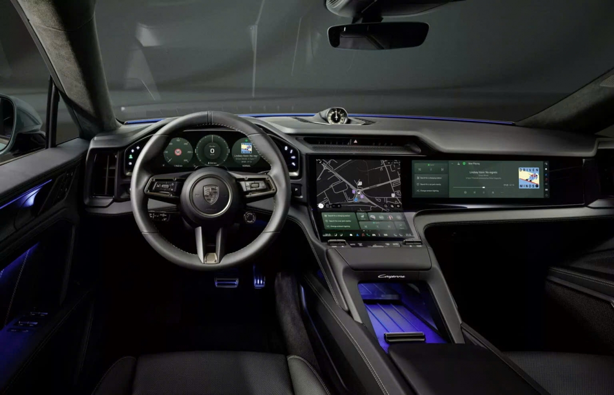 Porsche Cayenne Electric với màn hình cong OLED