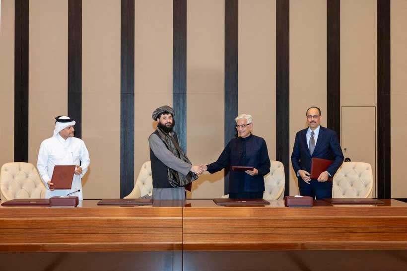 Đại diện chính quyền Taliban tại Afghanistan và Pakistan trong cuộc gặp tại Doha, Qatar ngày 19/10 (Ảnh Reuters)