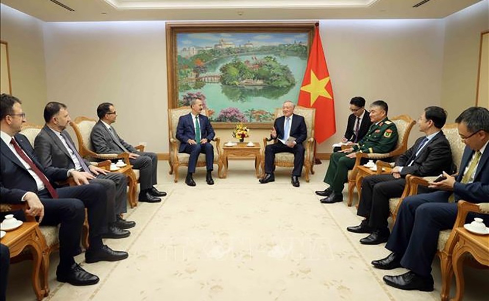 PTT Thường trực Nguyễn Hòa Bình tiếp đoàn