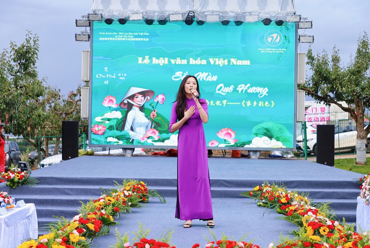 Những điệu hát quê hương mang lại nhiều cảm xúc