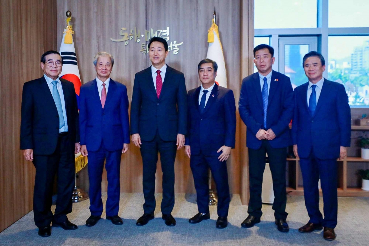 Ông Hồ Minh Hoàng - Chủ tịch Tập đoàn Đèo Cả đã gặp mặt và làm việc với đối tác Hàn Quốc.