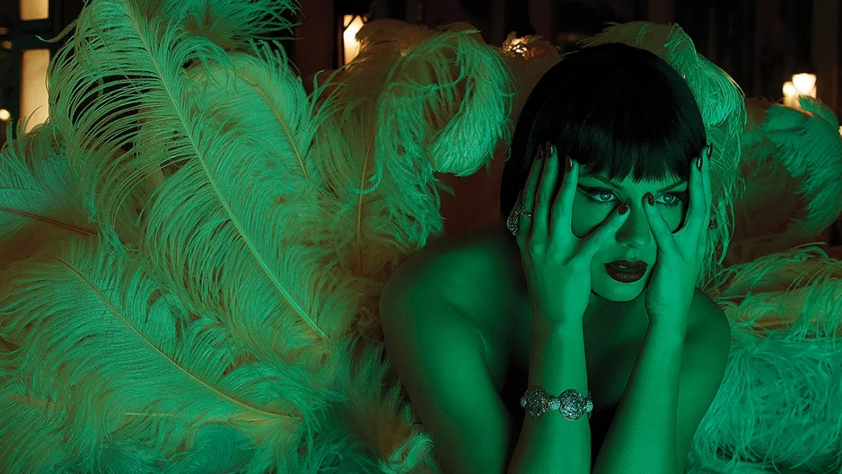 “Showgirl” là lời khẳng định đầy quyền lực về vị thế của Taylor Swift: một nghệ sĩ nắm toàn quyền sáng tạo, tự sản xuất, tự phát hành, và tự tạo nên hiện tượng toàn cầu. (Ảnh: Instagram Taylor Swift)