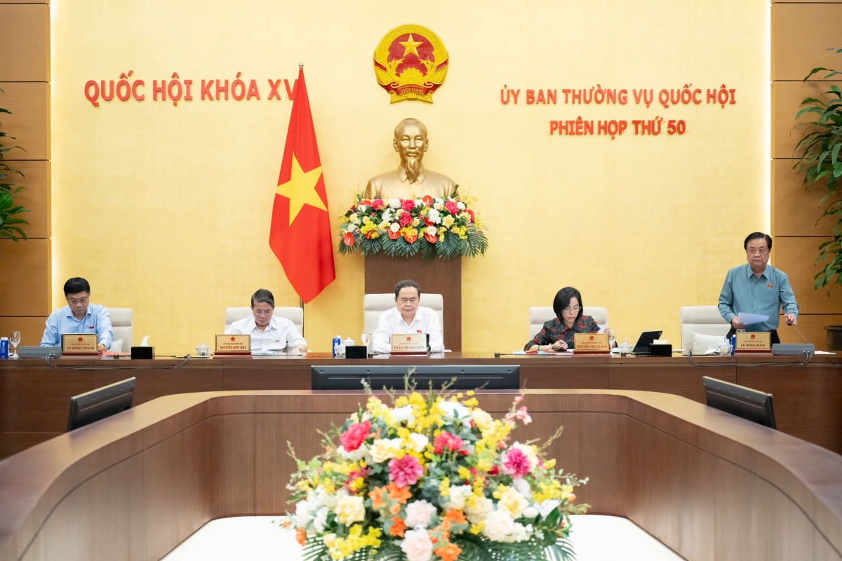 Ủy ban Thường vụ Quốc hội cho ý kiến về dự án Luật sửa đổi, bổ sung một số điều của Luật Chuyển giao công nghệ (Ảnh: Media Quốc hội)