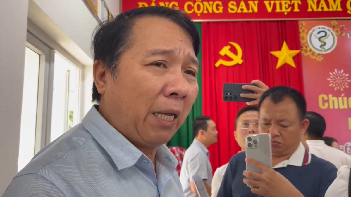 Bác sĩ Nguyễn Đăng Giáp trả lời báo chí mới đây khi vụ việc bị phanh phui.