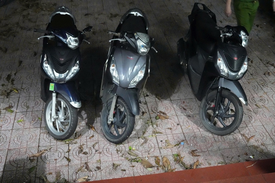 Tang vật vụ án bị lực lượng công an thu giữ. Ảnh: Văn Hậu