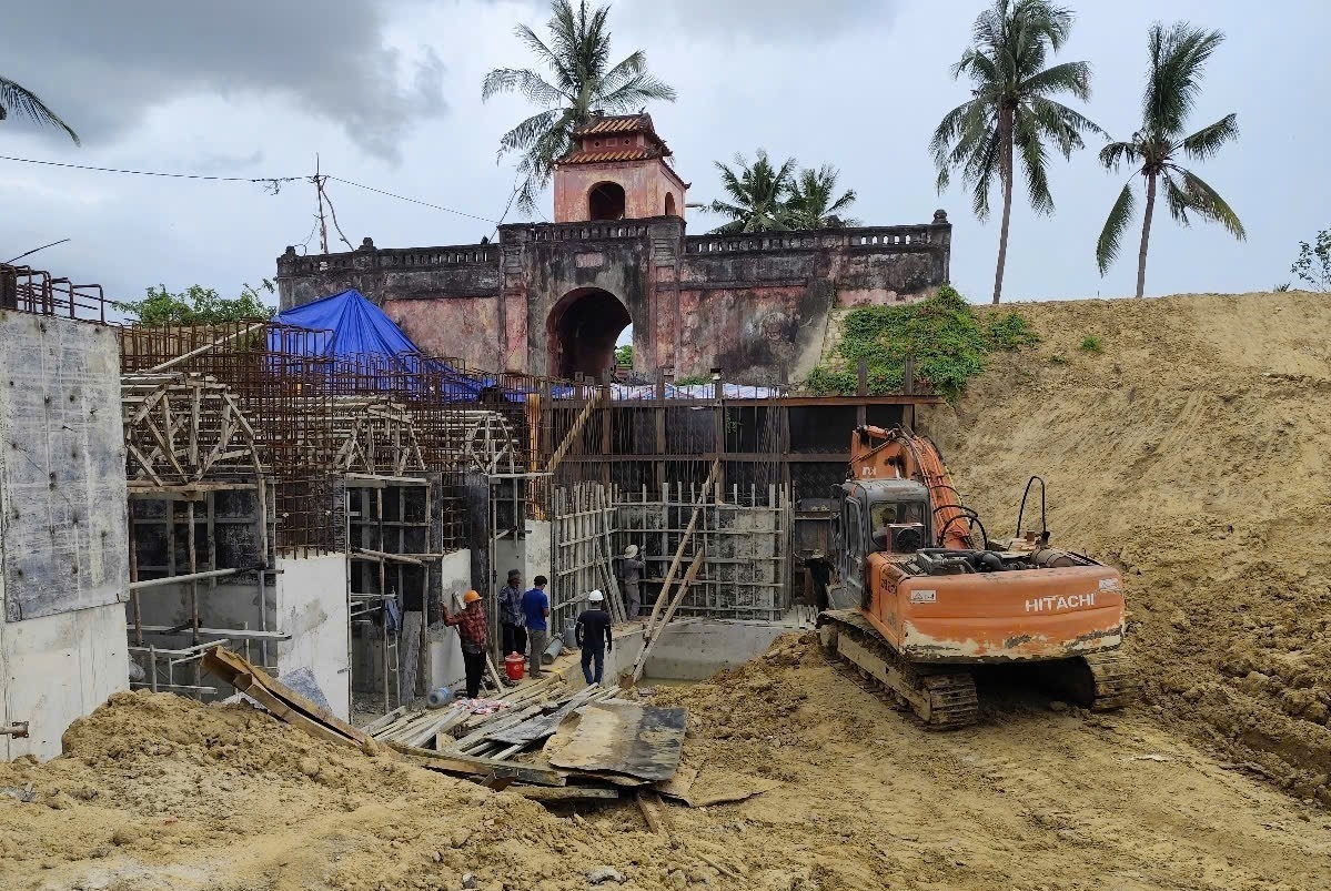 Thi công dự án trùng tu Thành cổ Diên Khánh, tỉnh Khánh Hòa