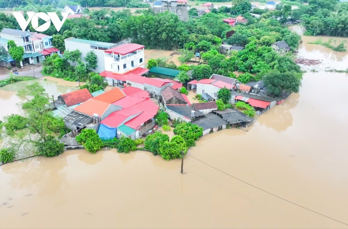 Cục Thuế ban hành công văn hỏa tốc gửi các Thuế tỉnh, thành phố nhằm hướng dẫn cụ thể các giải pháp hỗ trợ thuế đối với các tổ chức, cá nhân, doanh nghiệp bị thiệt hại do bão số 10, số 11 và mưa lũ sau bão