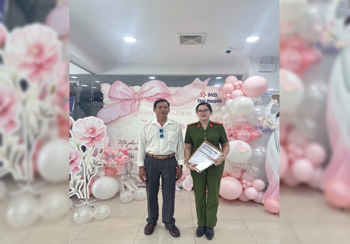 Đại uý Hoàng Thị Anh Thuyên và anh Phạm Văn Dậu