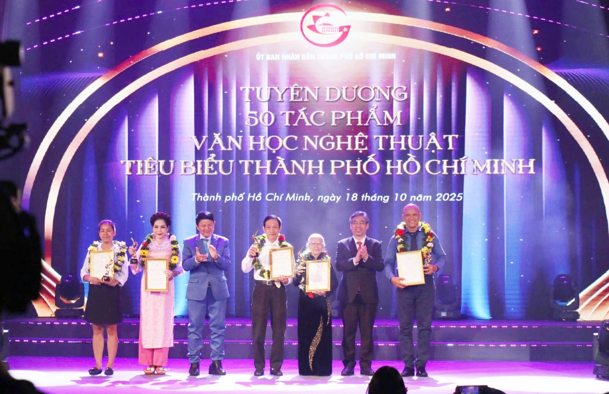 TP.HCM tuyên dương những tác phẩm văn học nghệ thuật tiêu biểu của thành phố 
