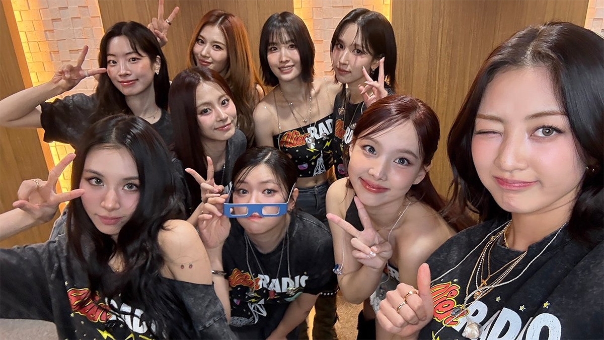 TWICE tiết lộ sẽ biểu diễn tại Victoria's Secret Fashion Show 2025 vào cuối tháng 10 và nhận được sự chào đón của người hâm mộ. (Ảnh: Kbizoom)